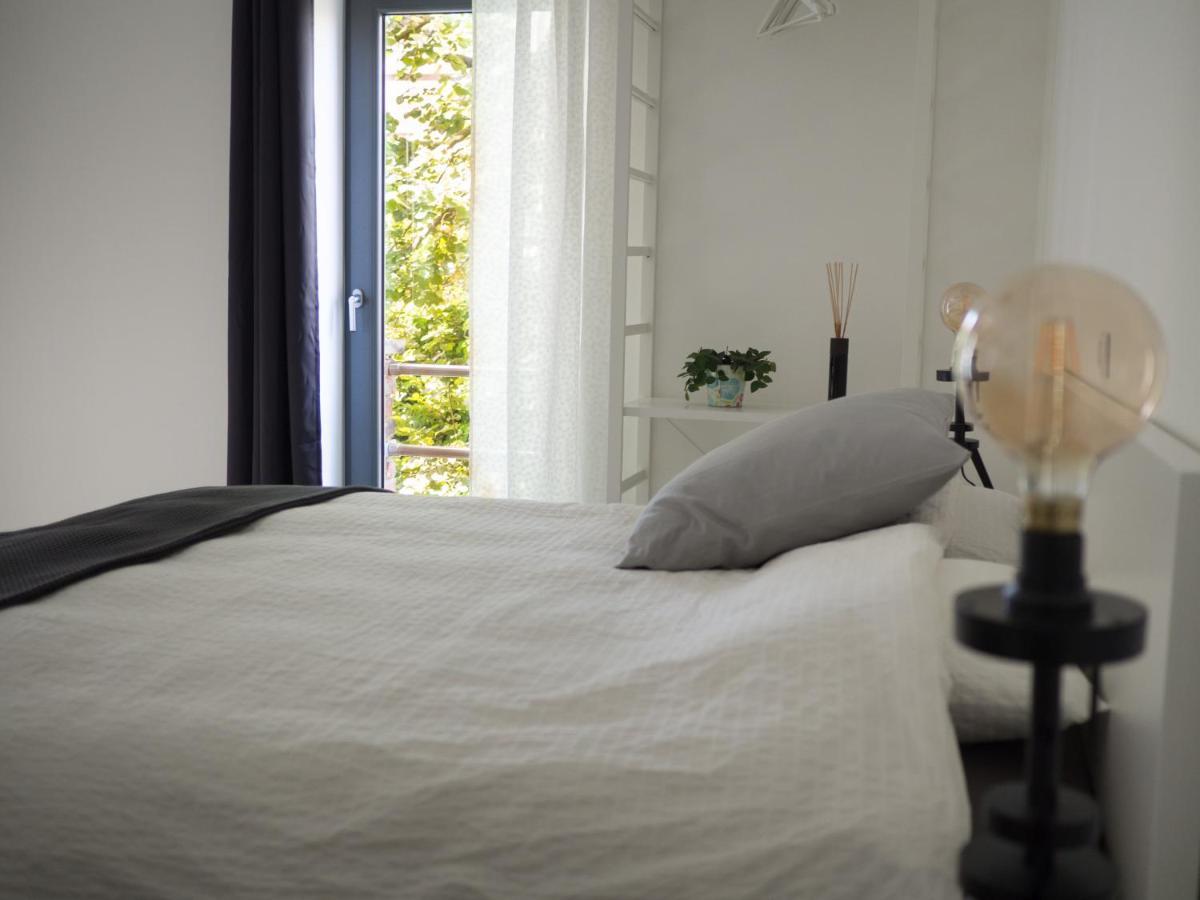 Au Jardin Des Vennes Bed & Breakfast
